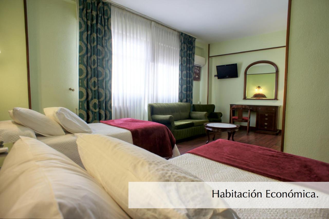 Hotel Montermoso Аранда-де-Дуеро Екстер'єр фото