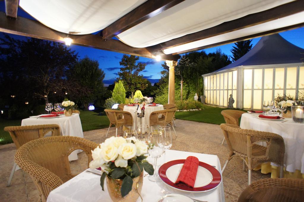 Hotel Montermoso Аранда-де-Дуеро Екстер'єр фото