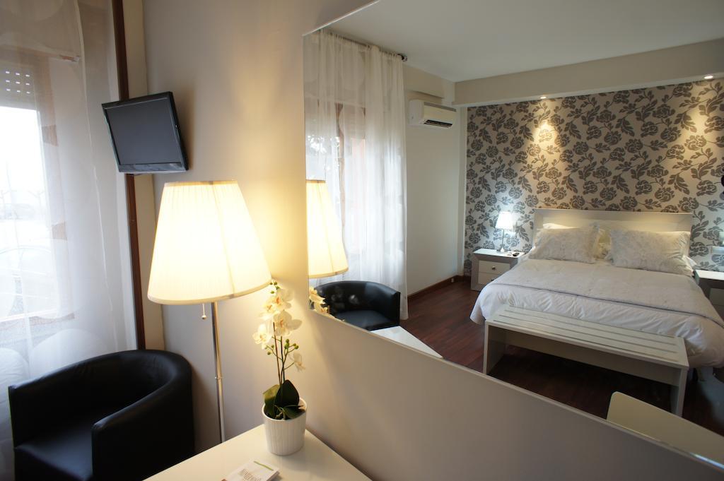 Hotel Montermoso Аранда-де-Дуеро Екстер'єр фото